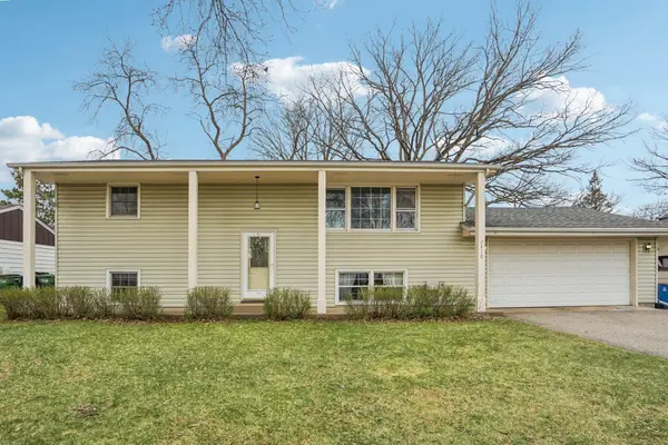 7410 Melody Drive Ne, Fridley, MN 55432