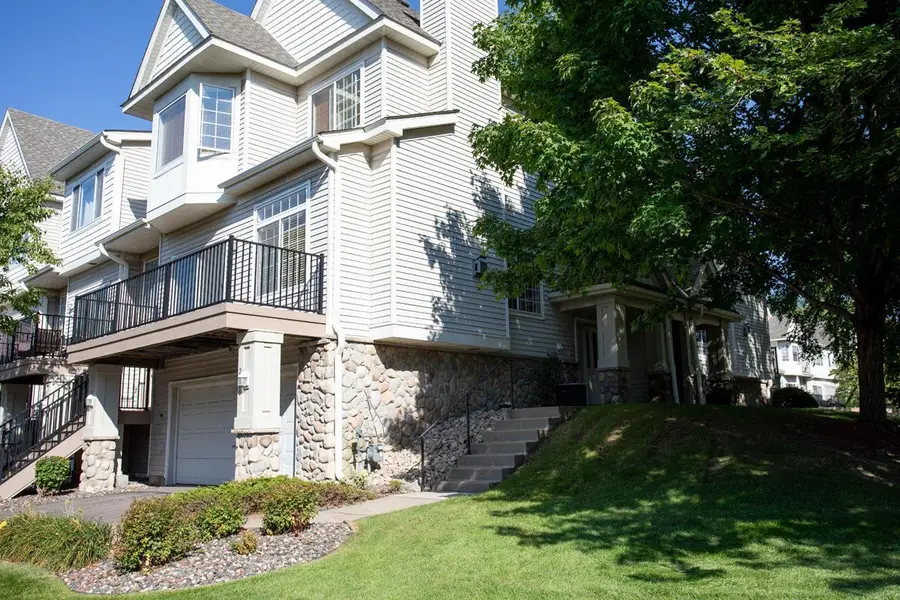 2310 Eagle Trace Lane, Woodbury, MN 55129 - #2