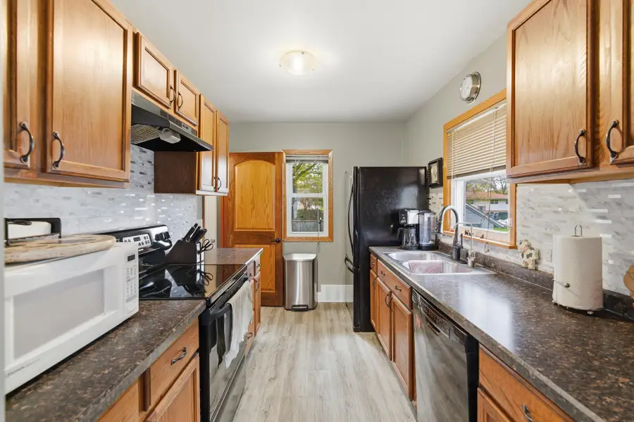 808 5th Street Se, Waseca, MN 56093 - #3