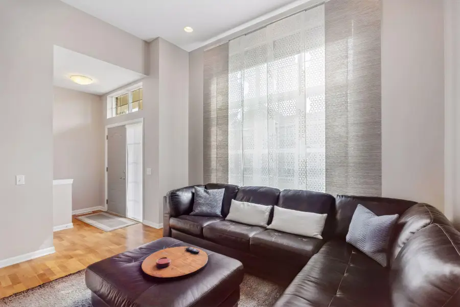 8147 Oakview Lane N, Maple Grove, MN 55369 - #3