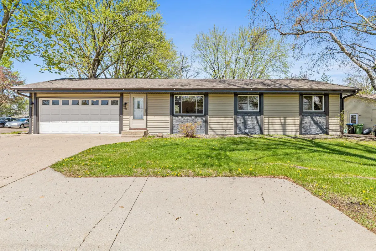 715 County Road C W, Roseville, MN 55113 - #1