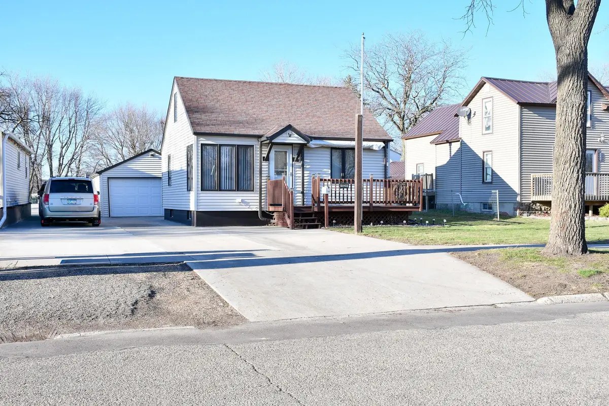 1539 Dover Street, Worthington, MN 56187 - #1