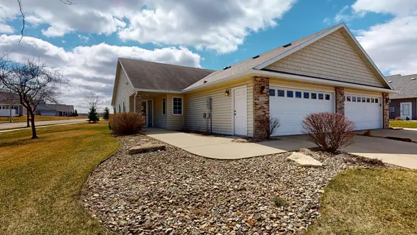 2116 Coopers Place Se, Rochester, MN 55904