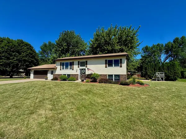 501 Hawthorne Drive, Marshall, MN 56258