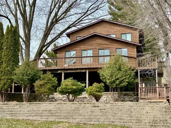 19091 Island View Drive, Mora, MN 55051