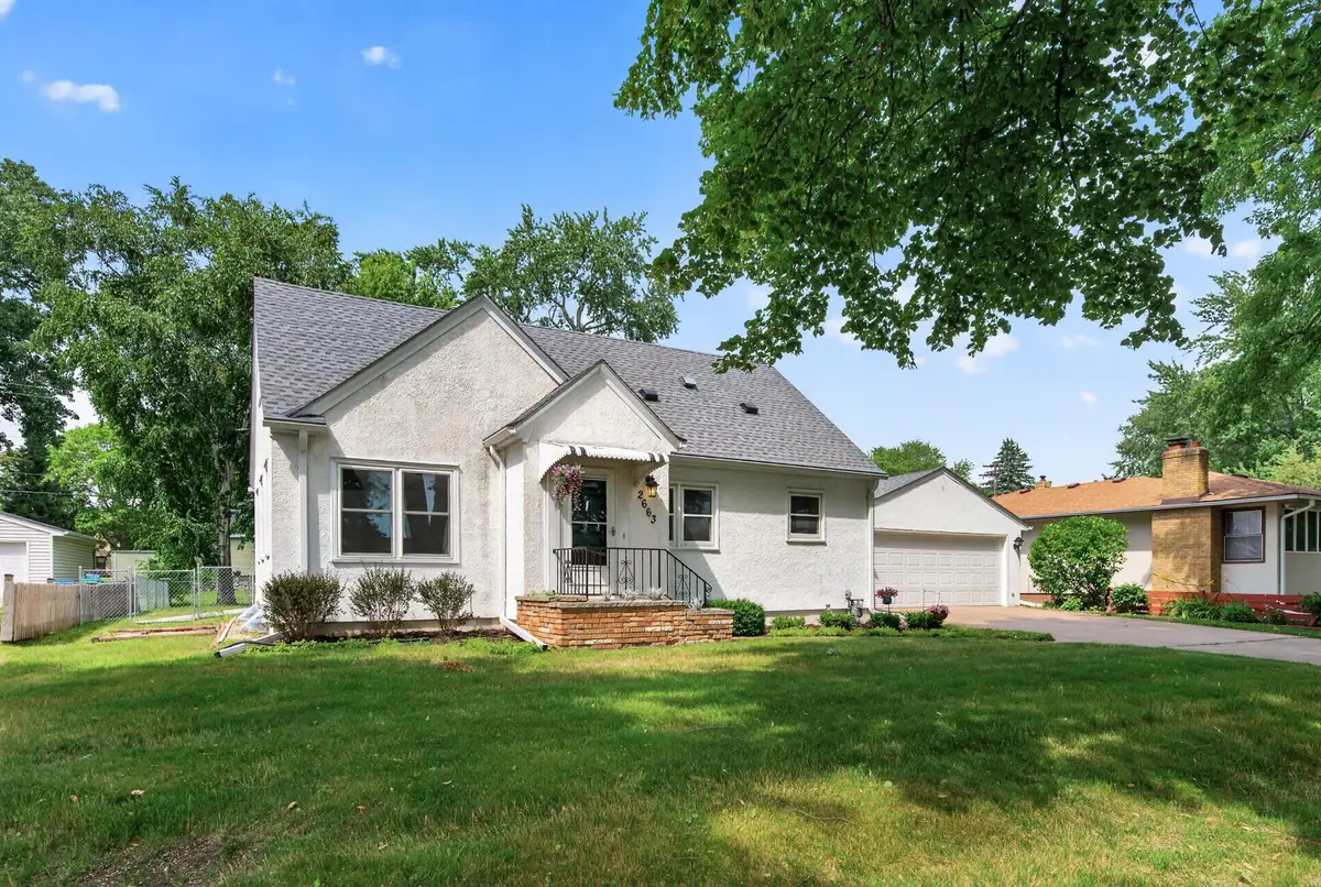 2663 16th Avenue E, Saint Paul, MN 55109 - #1