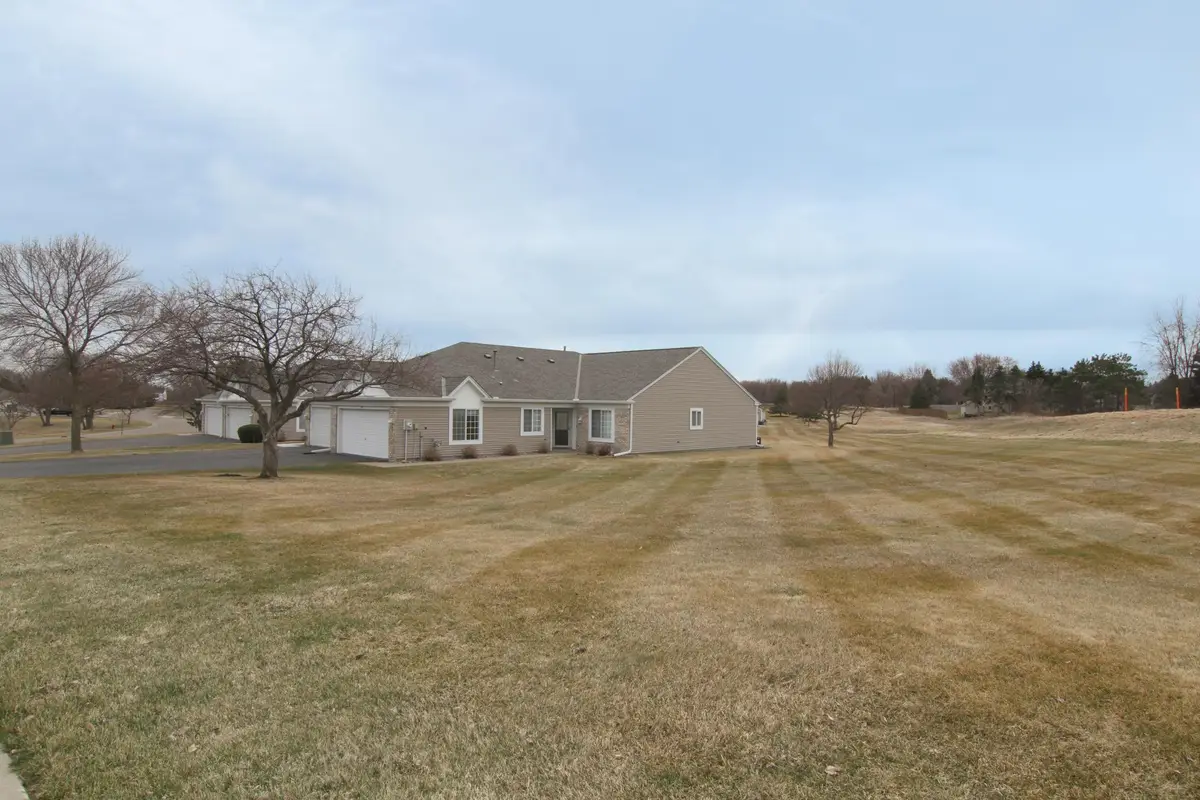 7521 Ojibway Park Road, Woodbury, MN 55125 - #1