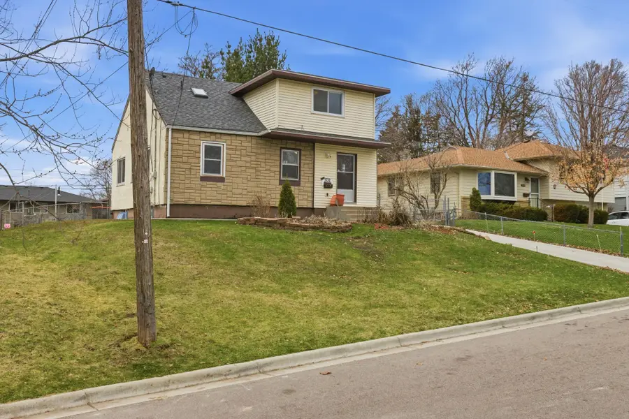 3732 Buchanan Street Ne, Minneapolis, MN 55421 - #3