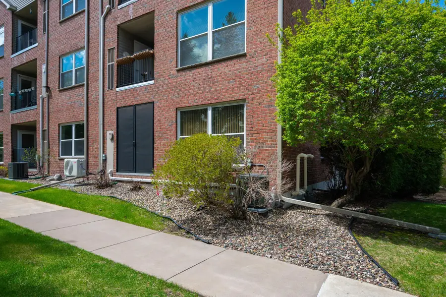 2496 County Road C2 W #101, Saint Paul, MN 55113 - #2