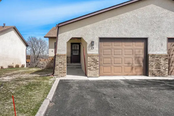 149 Riverview Drive #13, Monticello, MN 55362
