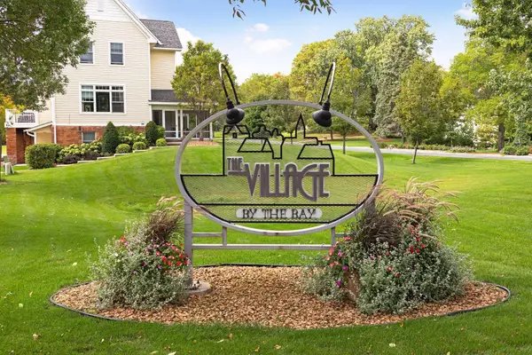 2150 Old School Road #252, Mound, MN 55364