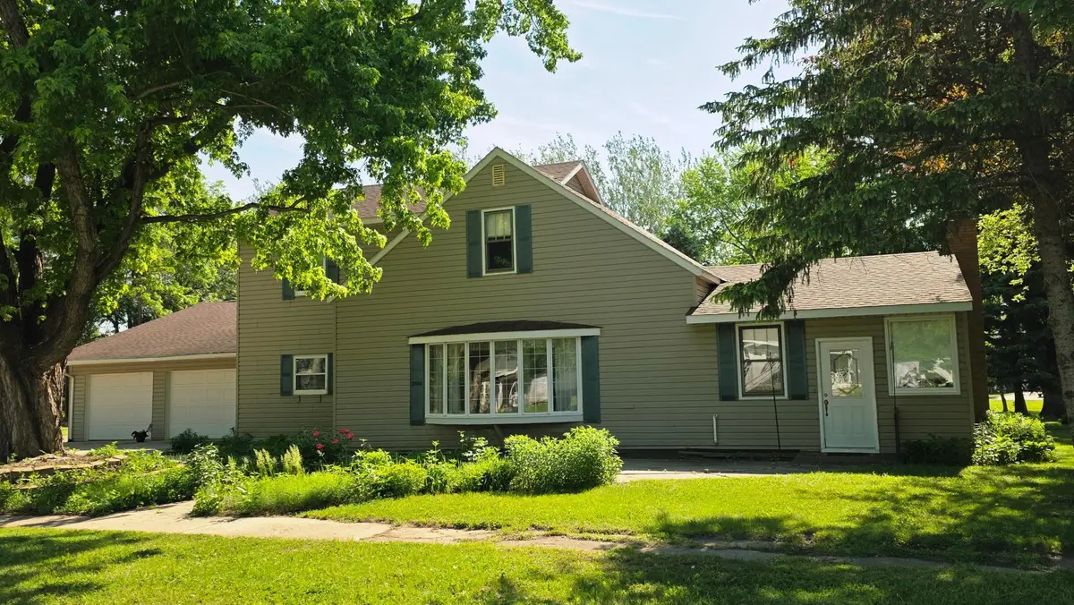 535 W 1st Street, Cottonwood, MN 56229 - #1