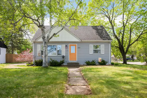 7025 47th Avenue N, Minneapolis, MN 55428