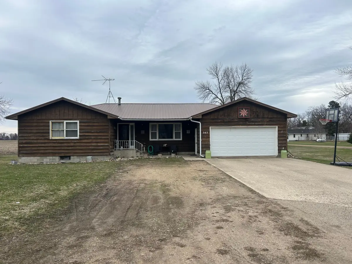 303 N Clark Street, Ceylon, MN 56121 - #1