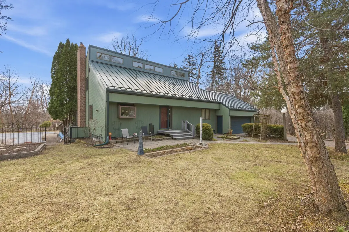 2468 Hamline Avenue N, Saint Paul, MN 55113 - #1