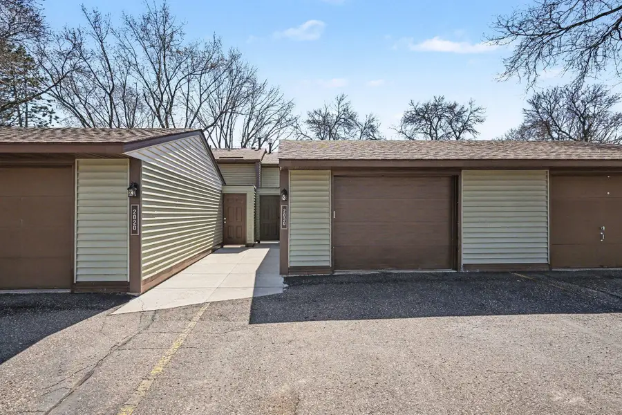 2030 103rd Avenue Nw, Coon Rapids, MN 55433 - #2