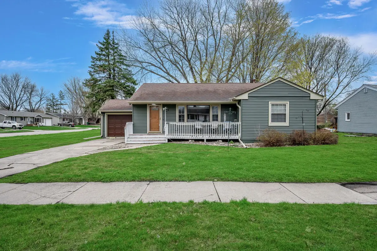 939 S Orient Street, Fairmont, MN 56031 - #1