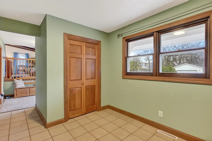 716 11th Avenue E, Alexandria, MN 56308 - #3