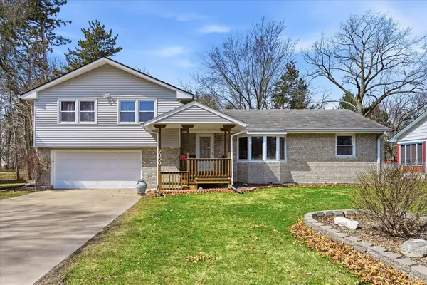 7850 Greenwood Drive, New Brighton, MN 55112