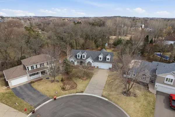 10389 Fox Run Road, Saint Paul, MN 55129