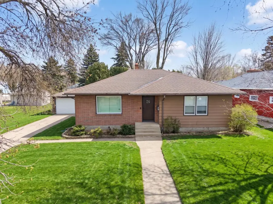 707 W Alcott Avenue, Fergus Falls, MN 56537 - #2