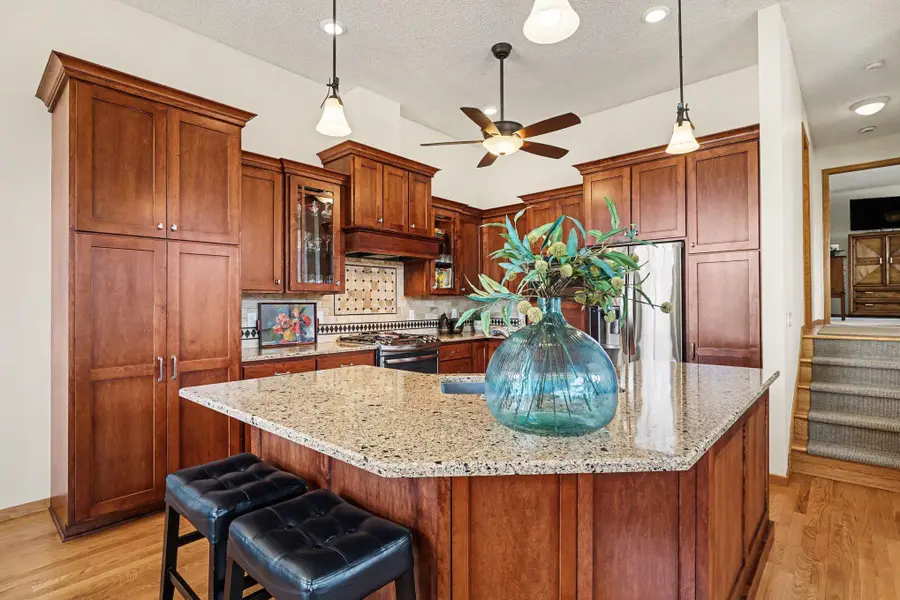 15636 Chasewood Court, Rosemount, MN 55068 - #3