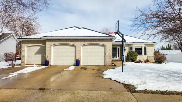 4041 S Rivershore Drive, Moorhead, MN 56560