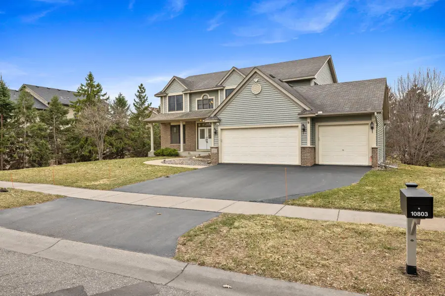 10803 Hawthorn Trail, Woodbury, MN 55129 - #2