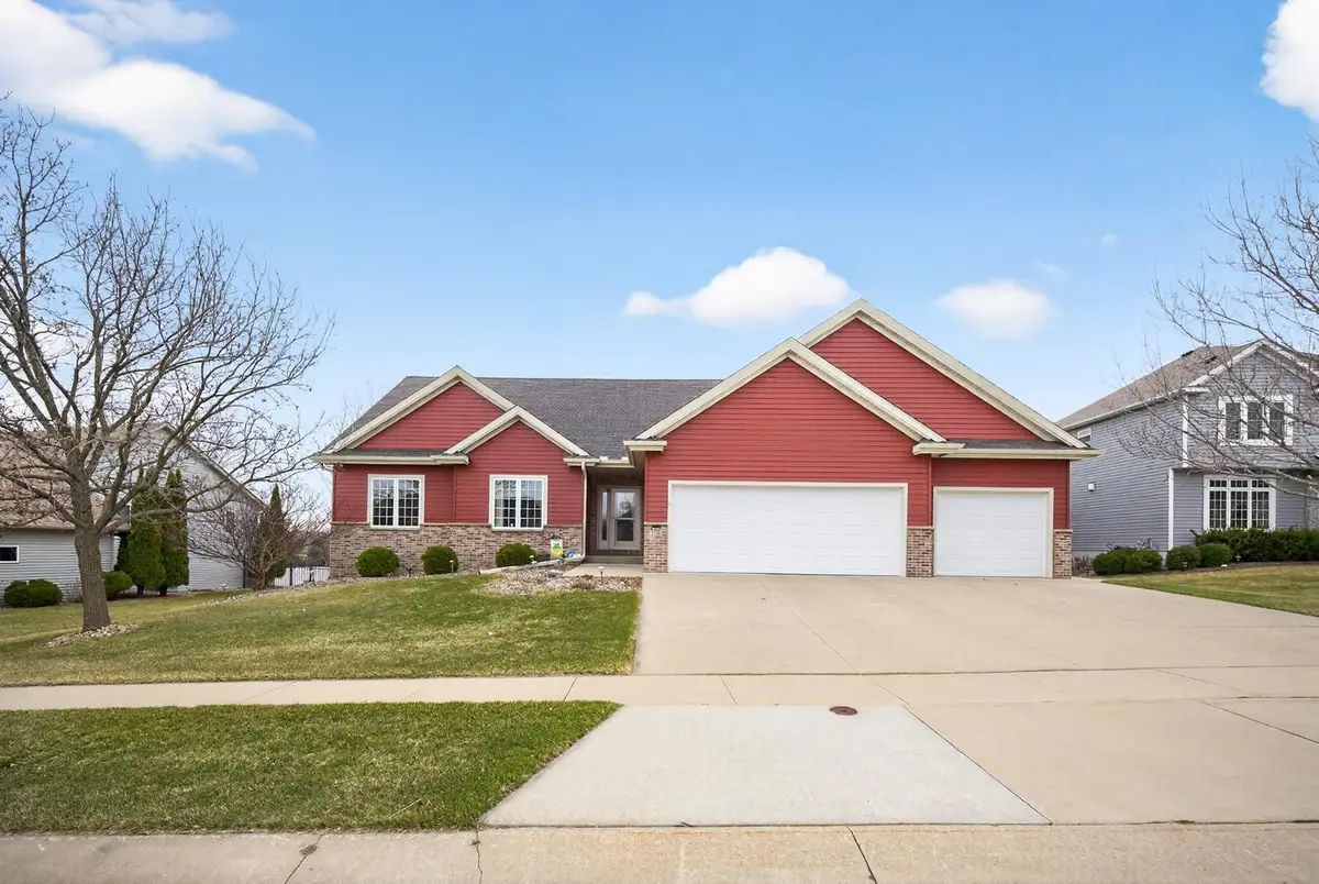 2306 Crimson Ridge Circle Nw, Rochester, MN 55901 - #1