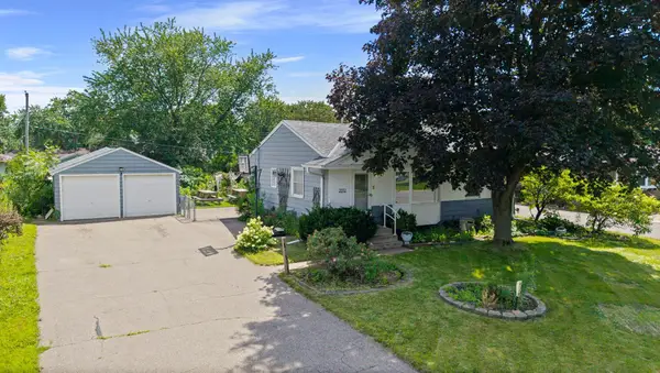 2012 Zircon Lane, Saint Paul, MN 55122