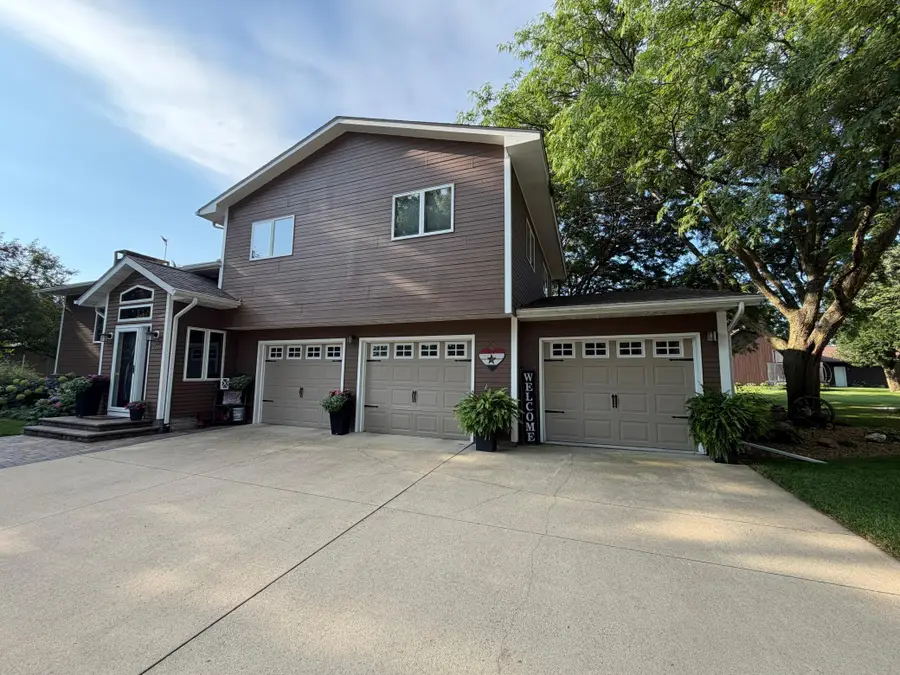 1309 Oriole Drive, Albert Lea, MN 56007 - #2