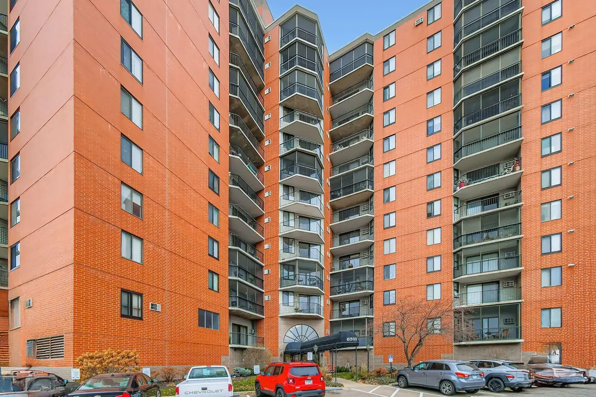 6500 Woodlake Drive #401, Minneapolis, MN 55423 - #1