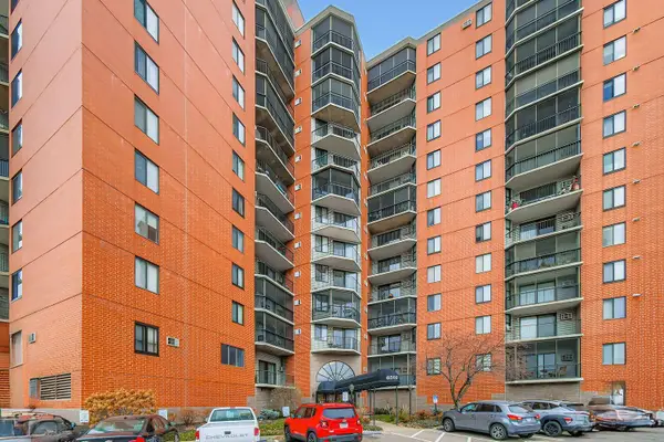 6500 Woodlake Drive #401, Minneapolis, MN 55423