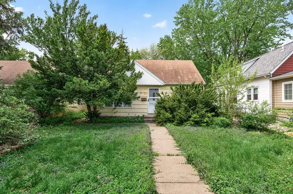 841 20th Avenue Se, Minneapolis, MN 55414