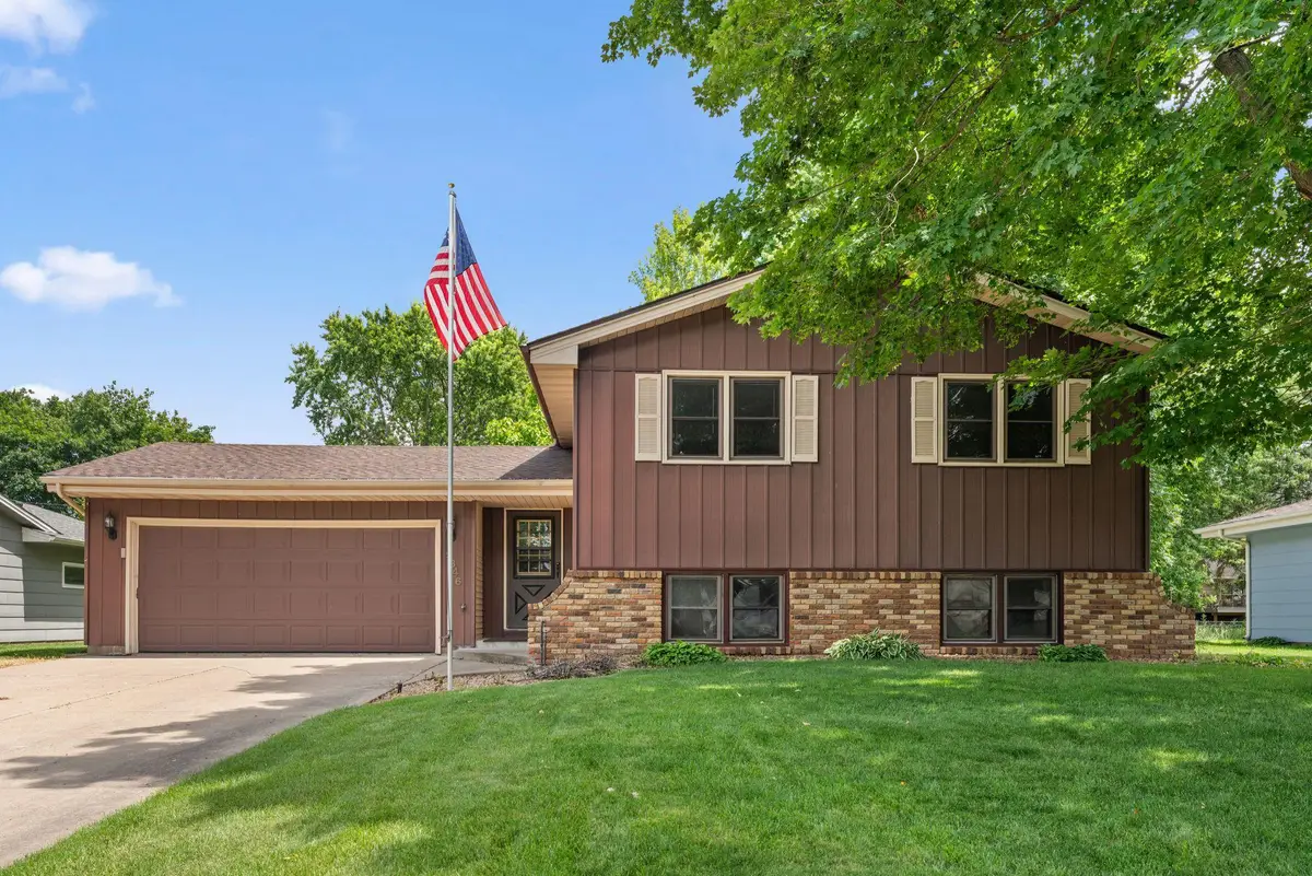 9346 Wellington Lane N, Maple Grove, MN 55369 - #1