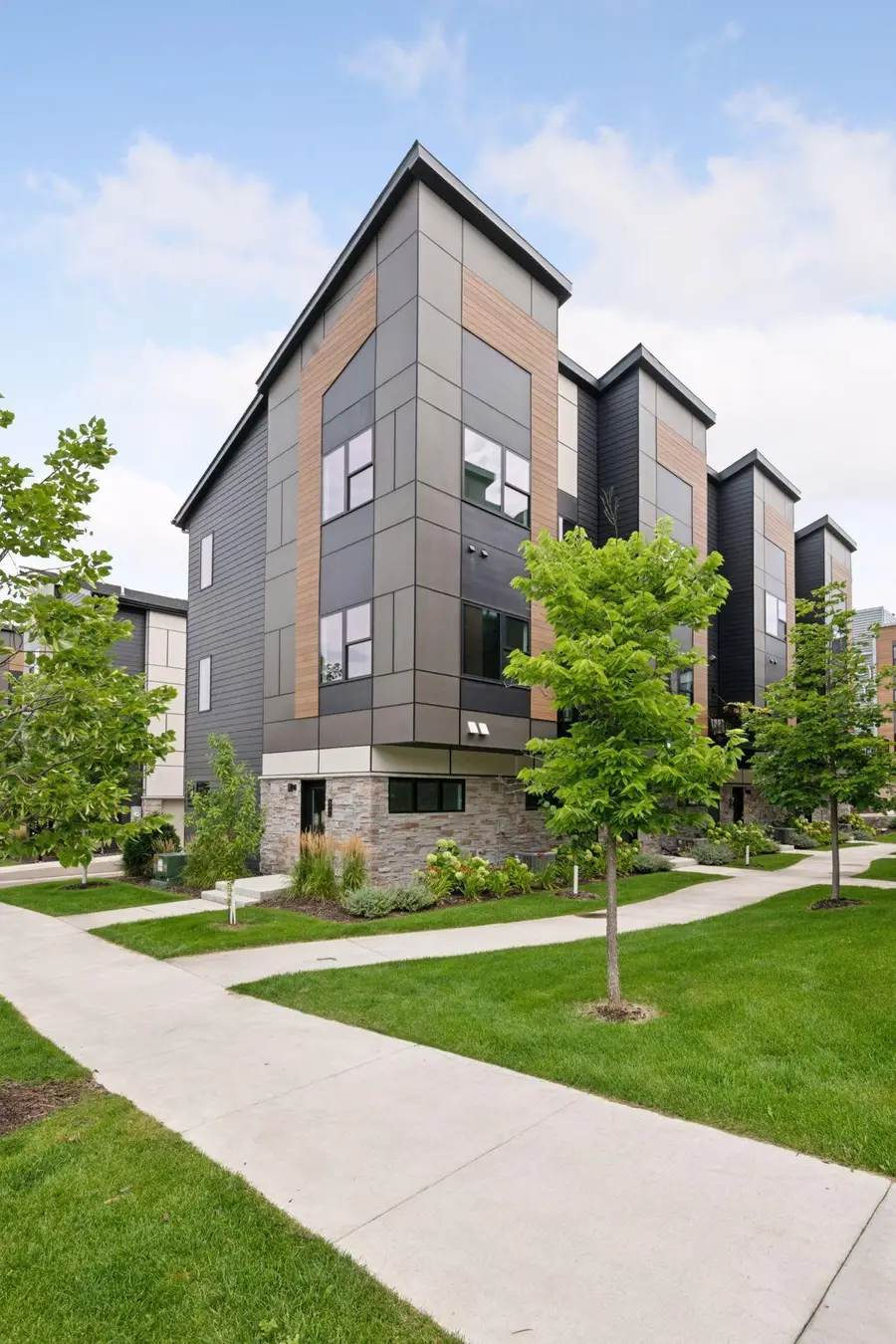 6341 16th Avenue S, Richfield, MN 55423 - #2