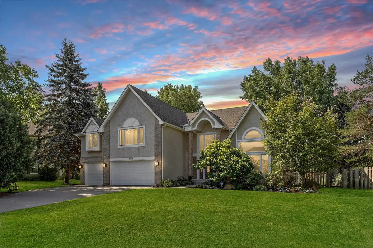 240 Cottonwood Drive, Saint Paul, MN 55127 - #1