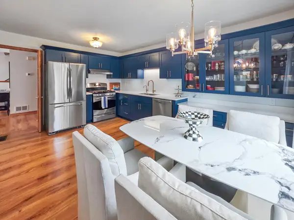 11650 Millpond Avenue, Burnsville, MN 55337