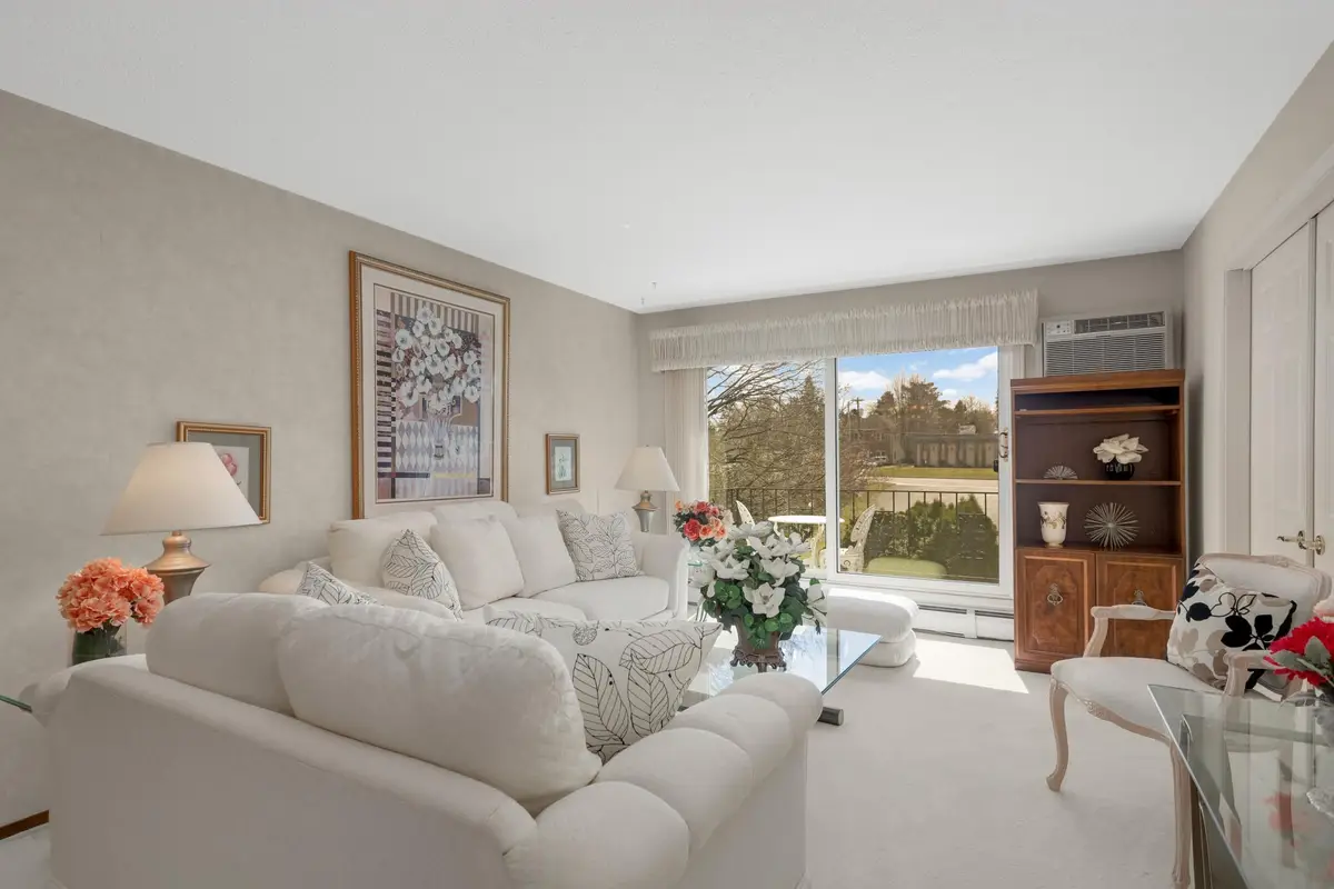 179 Little Canada Road E #327, Saint Paul, MN 55117 - #1