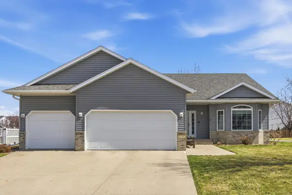 3336 Monroe Street S, Fargo, ND 58104