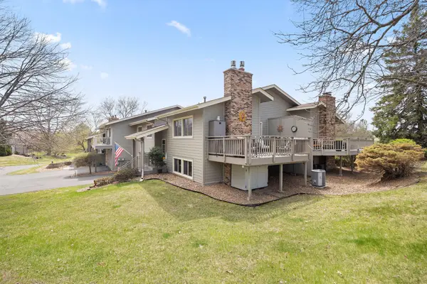 7012 W 84th Street Circle, Minneapolis, MN 55438