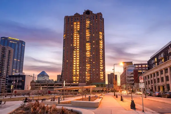 78 10th Street E #2702, Saint Paul, MN 55101