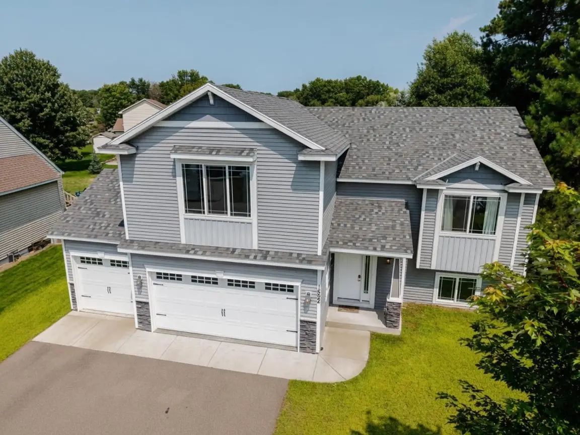 1522 35th Avenue Sw, Cambridge, MN 55008 - #1
