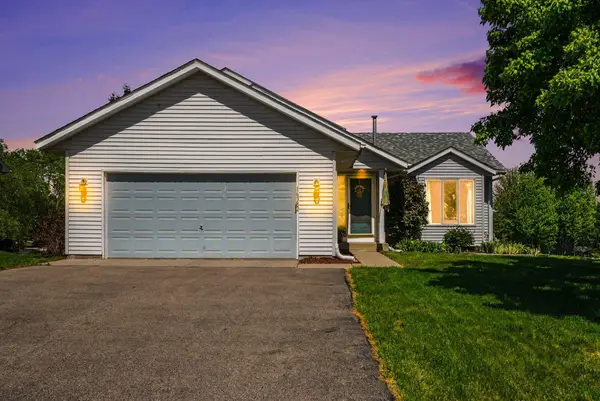 16382 Goodview Trail, Lakeville, MN 55044