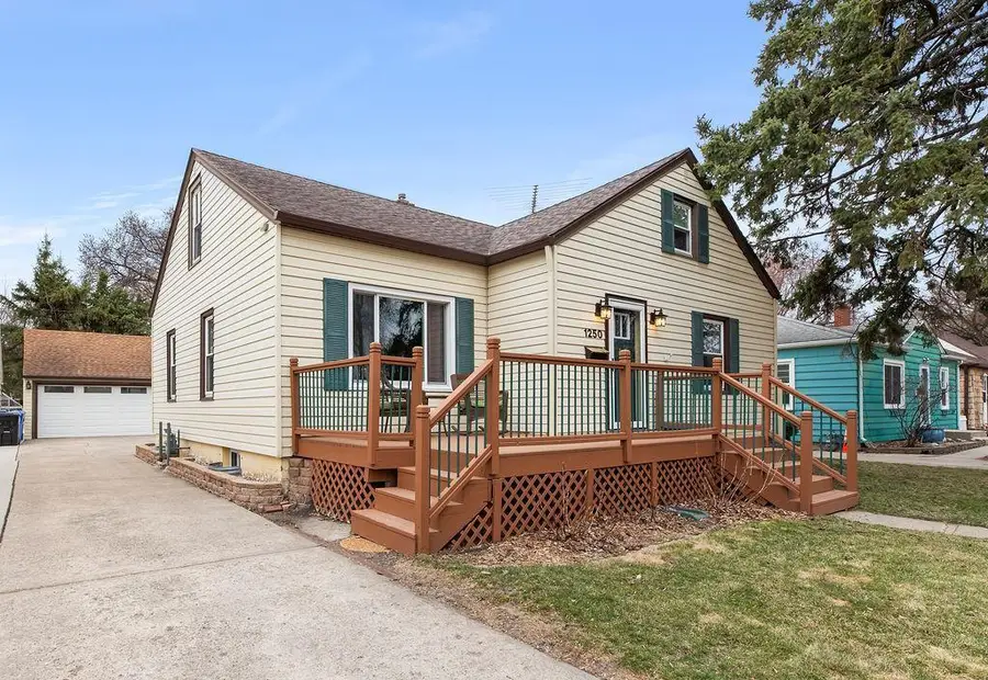 1250 5th Street N, Fargo, ND 58102 - #2