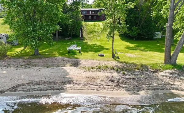 28887 Hi Vista Drive, Battle Lake, MN 56515
