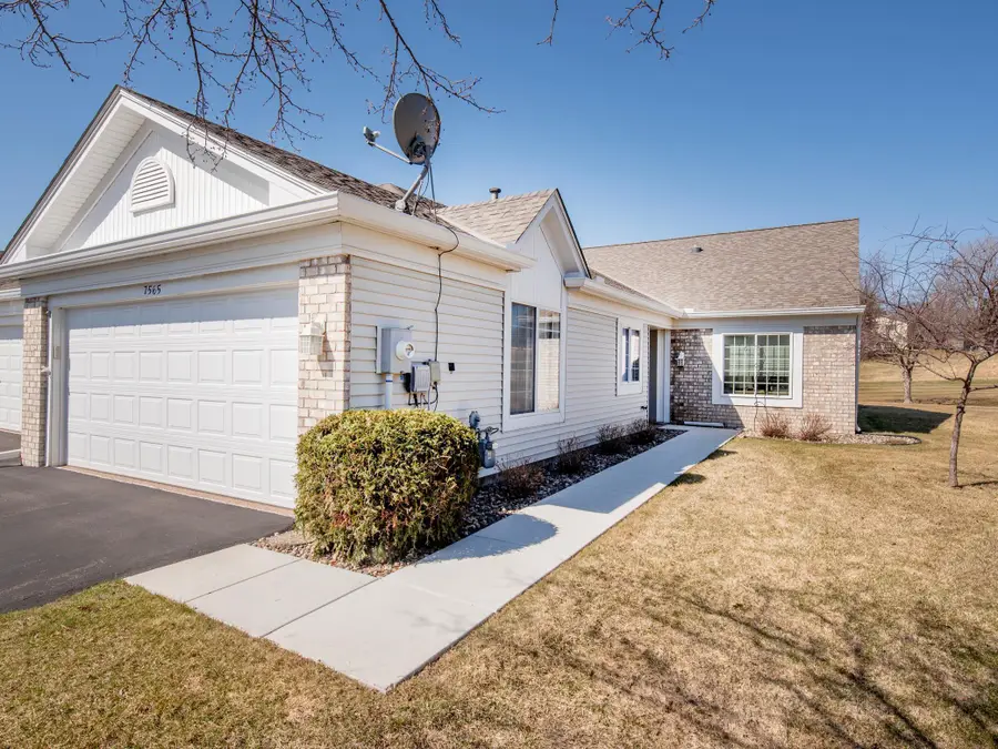 7565 Ojibway Park Court, Woodbury, MN 55125 - #3