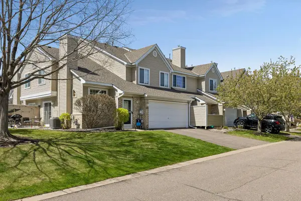2200 Ranchview Lane N #136, Minneapolis, MN 55447