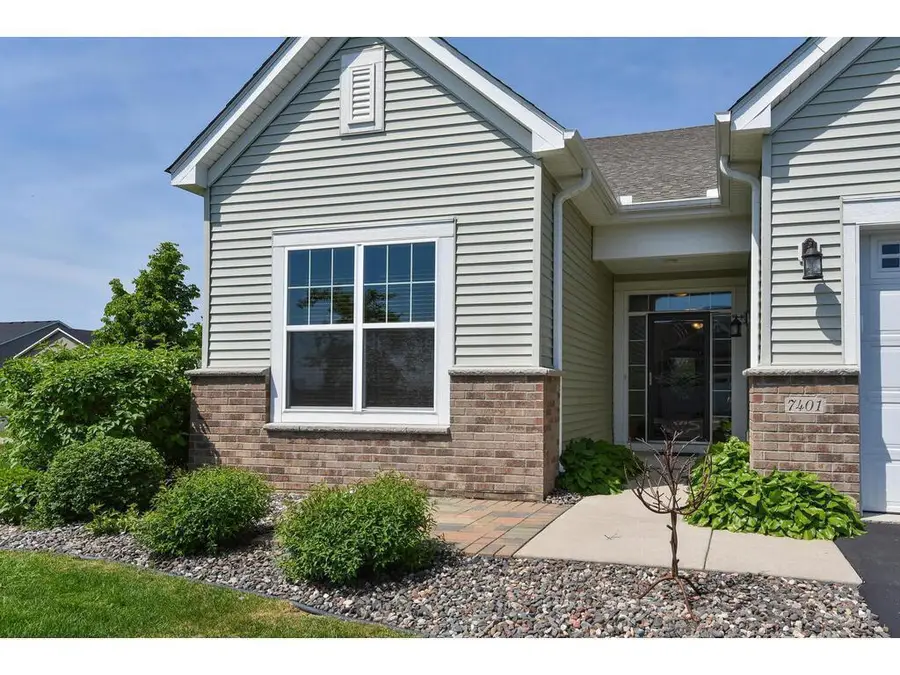 7401 Shadyview Lane N, Maple Grove, MN 55311 - #2