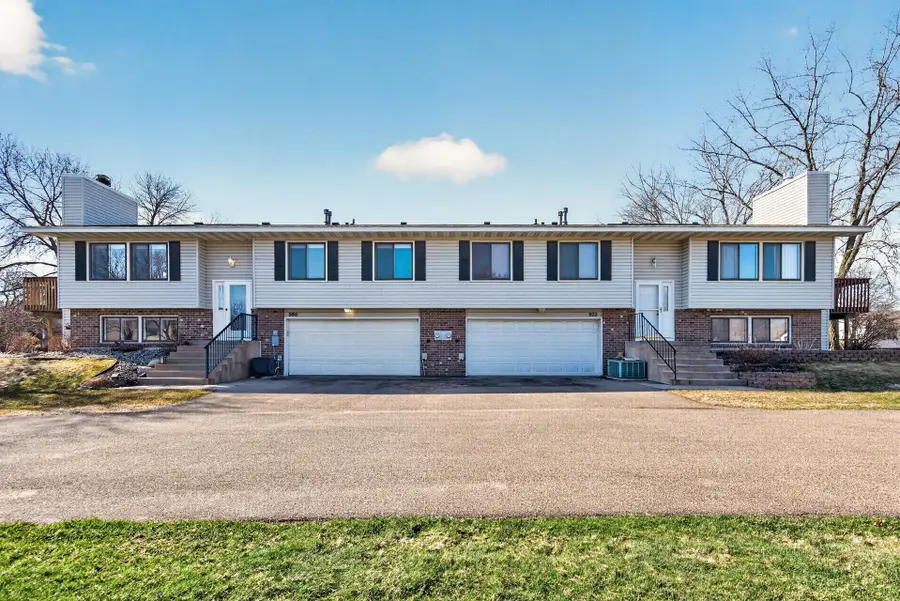 980 Greenhaven Drive, Vadnais Heights, MN 55127 - #2